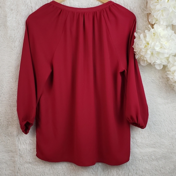 Fuschia blouse - Picture 2 of 2